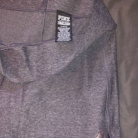 Victoria Secret half pant workout leggings- M - Picture 3 of 3